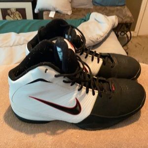 Nike Air Quick Handler. Black and white size 11.
